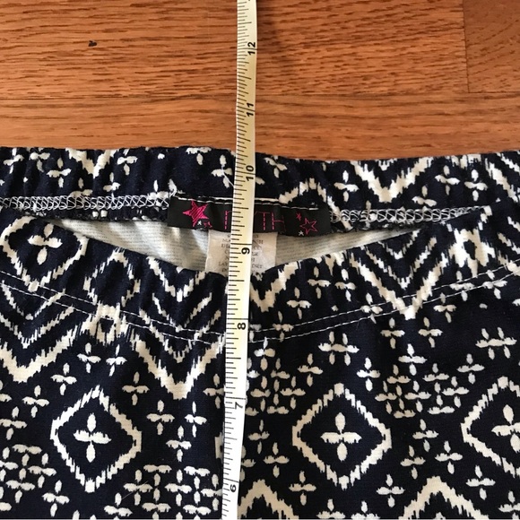 Navy & White Geometric Print Leggings Women’s Small or Junior’s Medium - Picture 8 of 11